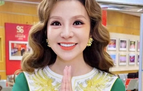 央视主持人朱迅抗癌20年，多次手术长期吃药，坚持参加户外运动