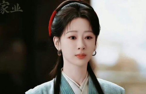 谢娜发文力挺闺蜜，杨紫为拍《家业》手皲裂了，谁看了不心疼？