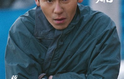 蒋奇明在《7天》中的角色设定为何被认为与他自身反差魅力不匹配？