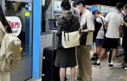 曝张雅琪已婚：本人沉默，网友吵翻