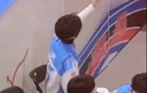 登陆少年成员左航在这次‘反向饭撒’中有什么特别的表现？|粉丝|偶像|手机|情感|游戏