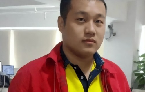 中国“首父”翻车？百亿富豪丑闻曝光，生上百个孩子只是冰山一角