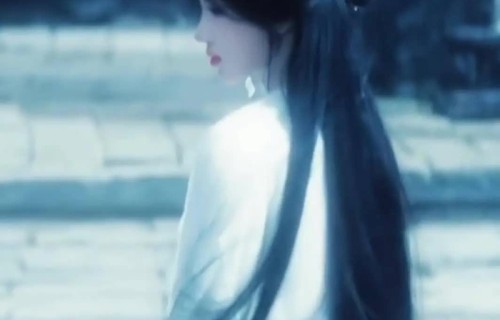 郭敬明拍出鞠婧祎神级回首,镜头下她如何引爆内娱审美狂欢