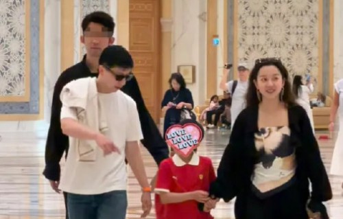 夏露从校花到冠军贤内助，如今38岁晒度假美照：松弛自信比长腿更耀眼|马龙|舞蹈|时尚|家庭|白皮