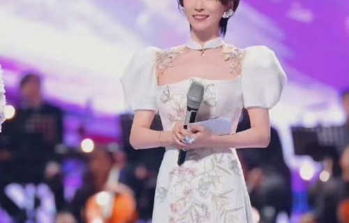 谢楠获五位姐姐亮灯争抢，与茜姐互动暖心|乘风2026|登场|乘风|眉眼|幸福感