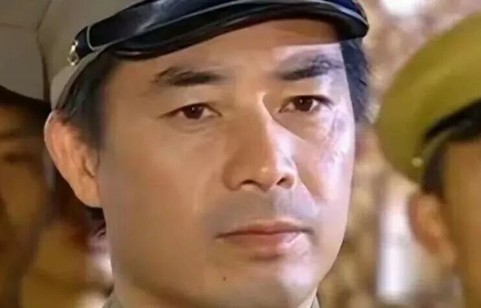 网友扫墓看到《情深深雨濛濛》“李副官”扮演者曹秋根的墓碑,15年前,他因胰腺癌病逝_澎湃号·媒体-The　Paper