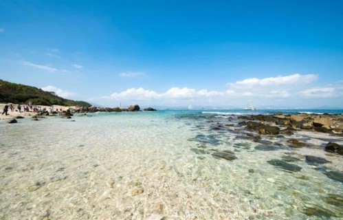 女人真心喜欢你，不会直说但会有这四不拒绝，暗示你来靠近，别太老实