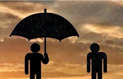 总有人一边占你便宜一边嘲讽你，别以牙还牙，你只需做好一件事就赢了