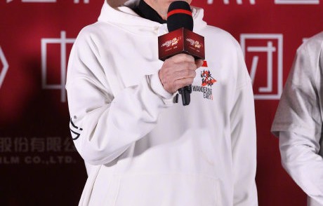 李雪健在《流浪地球3》中如何配合拍戏？