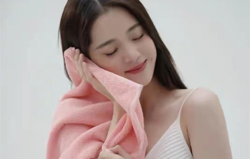 80岁的女人还会心动吗？ 3.2亿老人背后的真相，刺痛了多少人