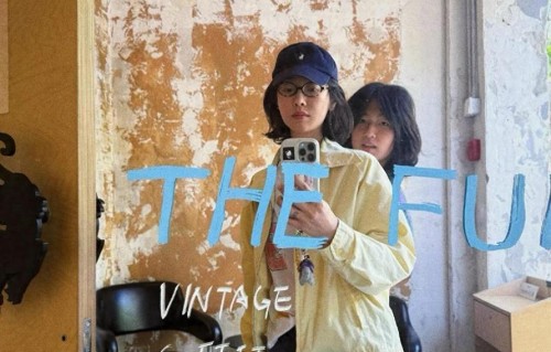 白百何带大儿子剪头发，18岁元宝换发型变帅气美男，继承妈妈颜值