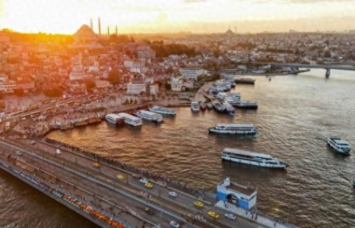 在伊斯坦布尔看中国电影，没想到受欢迎的竟是它|哪吒之魔童闹海|电影海报|土耳其|影片|电影展