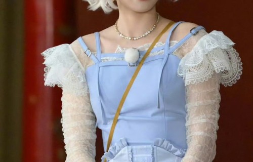 《奔跑吧》宋雨琦情绪从沉浸式悲伤转为破涕笑