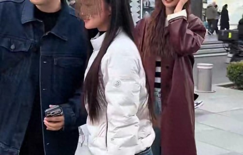 杜海涛主动求合影被拒，带着沈梦辰追路人满街跑，画面太可爱 