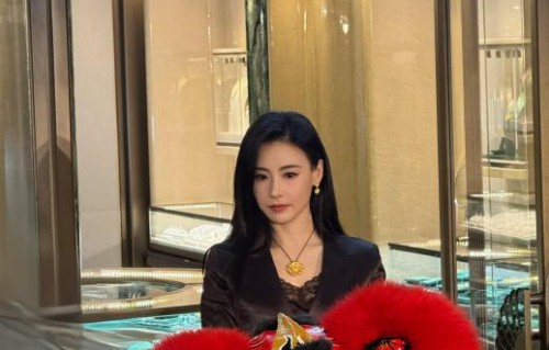 张柏芝离婚后的生活态度对她的状态有何影响？