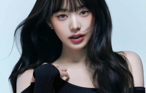 张元英烟熏妆绿色美瞳，遭韩网友吐槽：为什么非要辣妹风？