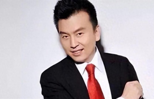 父亲走了老婆跑了、儿子也丢了，曾经的央视主持张泽群，现在怎样