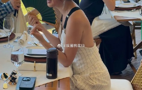 52岁李冰冰与46岁高圆圆、朱珠同框！优雅打破年龄焦虑