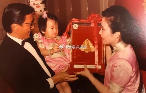 汪明荃认谢婷婷作干女儿：一句承诺暖了四十年