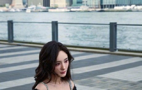 杨幂真实长相图在不同镜头下差距大吗？