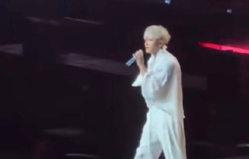韩网友集体呼唤黄子韬重回EXO：一场演唱会的青春回忆杀