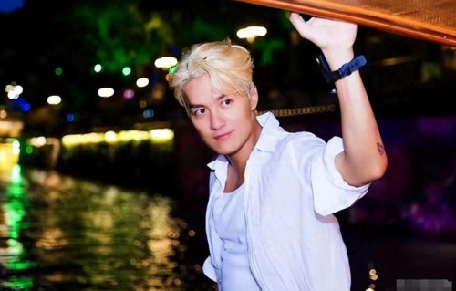 从明星到网红吴克穷，以为吴克群早已过气，谁知他却打了个翻身仗