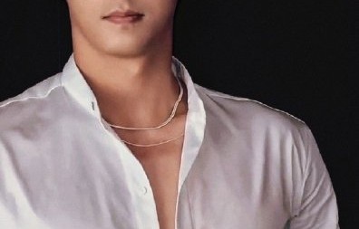 黄景瑜这套深V真空西装造型为什么被称梦回贺兰静霆？