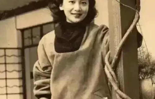 两名夏梦的时空对话：当女演员深陷“误闯天家”焦虑，谁才是真正的“我”？