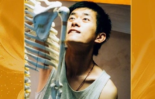 38届电影百花奖:易烊千玺凭《小小的我》获最佳男主角