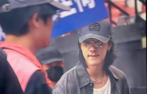 谢霆锋演唱会第二天，狄波拉到场支持，此沙乔杉吴京谢楠纷纷现身棒场