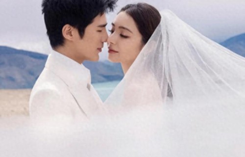 姜潮麦迪娜上演写真大片，温柔又浪漫，甜蜜感满分！