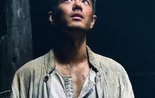 肖战在《莫得闲》中饰演什么角色？