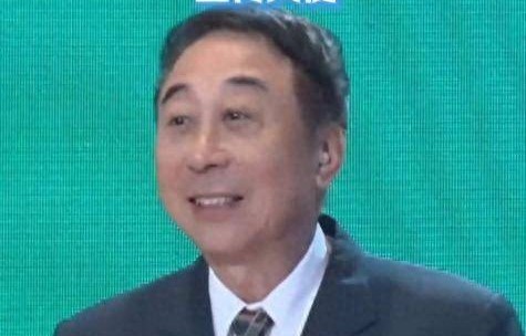 冯巩官宣新身份！受聘担任儿童与青少年重大疾病救助宣传大使