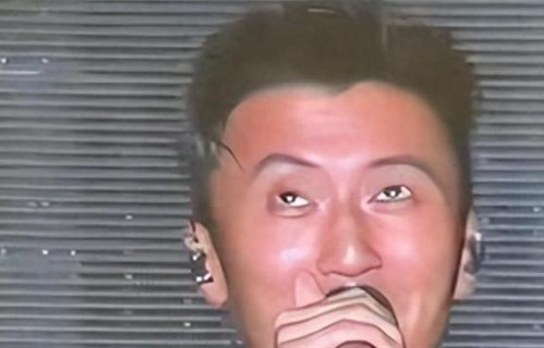 谢霆锋台上落泪被打脸，窦靖童亲口说出真相，王菲的沉默早有伏笔