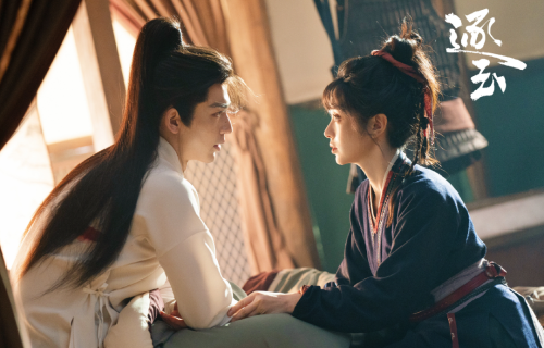 《逐玉》爆火带飞全员！张凌赫田曦薇孔雪儿邓凯，网传资源卷疯了