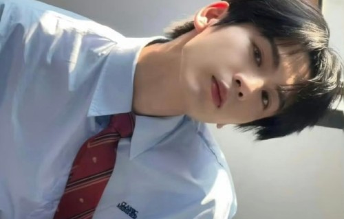 张凌赫的待播剧《归鸾》和《这一秒过火》为何能包揽热度榜前二？