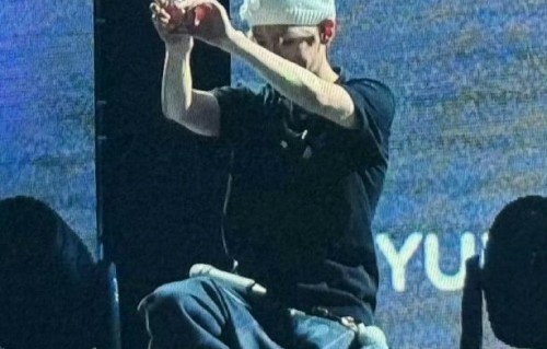 边伯贤与中粉之间的“双向奔赴”具体体现在哪些方面？