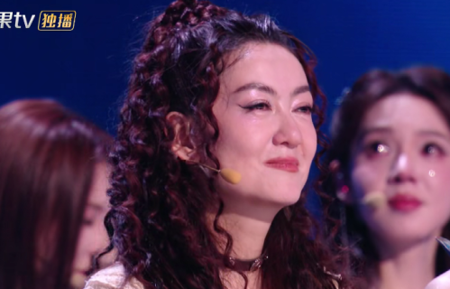 新《奔跑吧》首播满屏尴尬，全程尬笑掩盖游戏无聊，白鹿成最大败笔