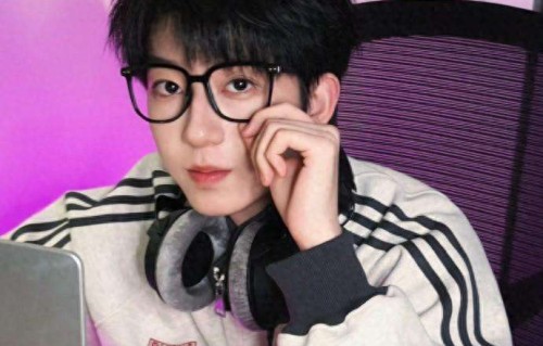 热搜双榜霸屏!TF家族四代杨博文 王橹杰凭实力撕开养成系新赛道|舞台|粉丝|舞蹈|少年|偶像