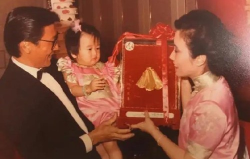 汪明荃为何在1983年认一岁的谢婷婷为干女儿？