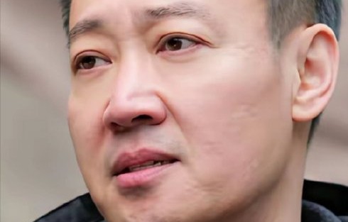 辛柏青为何不愿公开分享对妻子的怀念？