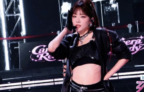 《Camera Ready》被赞为浪7最女团舞台，它与《DNA》等往期舞台相比有何不同？