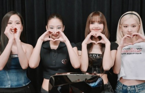 BLACKPINK十周年见面会Lisa为何一度被传缺席？