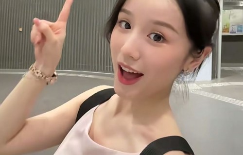 房琪、张雅琪接连翻车，才女和学霸的人设为何在综艺里不堪一击？