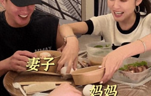 何润东与老婆林姵希日常生活随拍曝光!两人结婚10年没生孩子|夫妻|宠物狗|皮肤|健身房