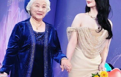 杨紫作为百花北京宣传使者将在闭幕式做些什么？