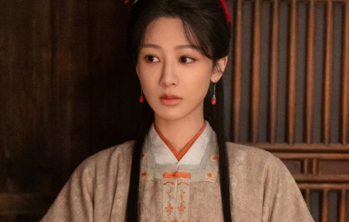 杨紫新剧收视三连跌！拿奖机会更小了，网友感叹太过流水线