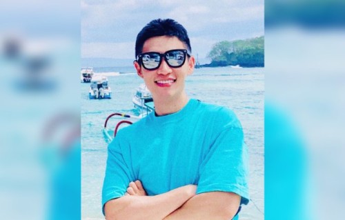 魏晨提到的“保持初心”对他的个人状态有哪些具体影响？|None|自律|少年|维度|春晚