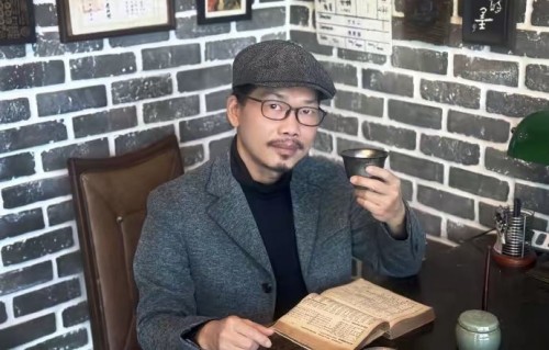 方文山否认出轨：称遭投资方恶意诽谤