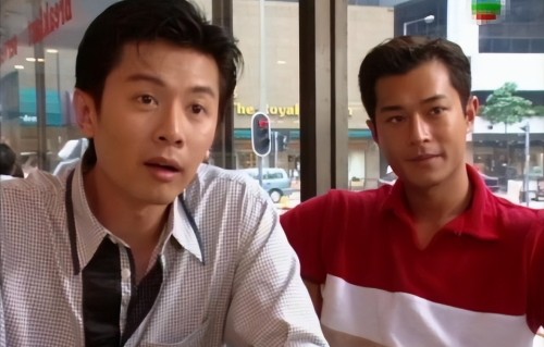 香港知名男星放弃几亿身家出家，好友曝光原因，曾是TVB气质小生